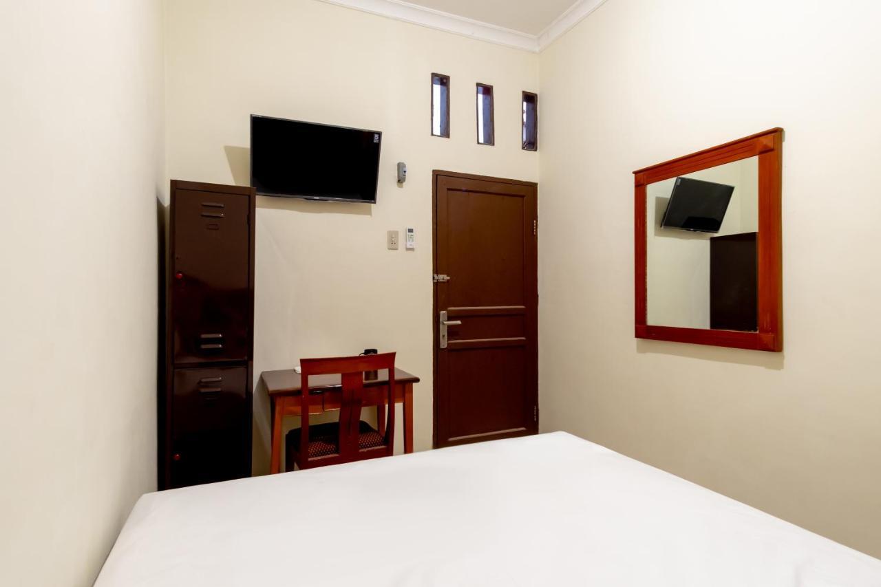 Oyo Life 2786 Puri Felicia 1 Hotel